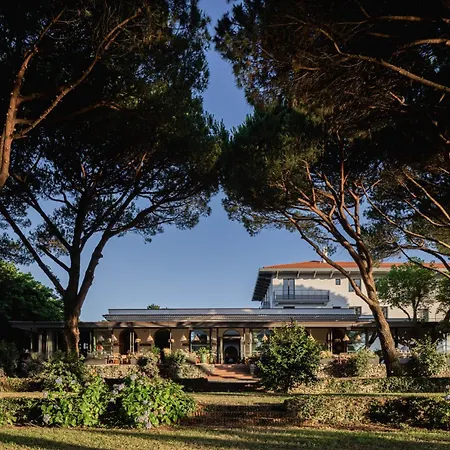 Maison Chiberta فندق 4*