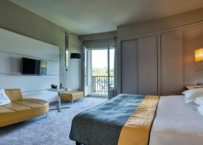 Maison Chiberta ホテル 4*